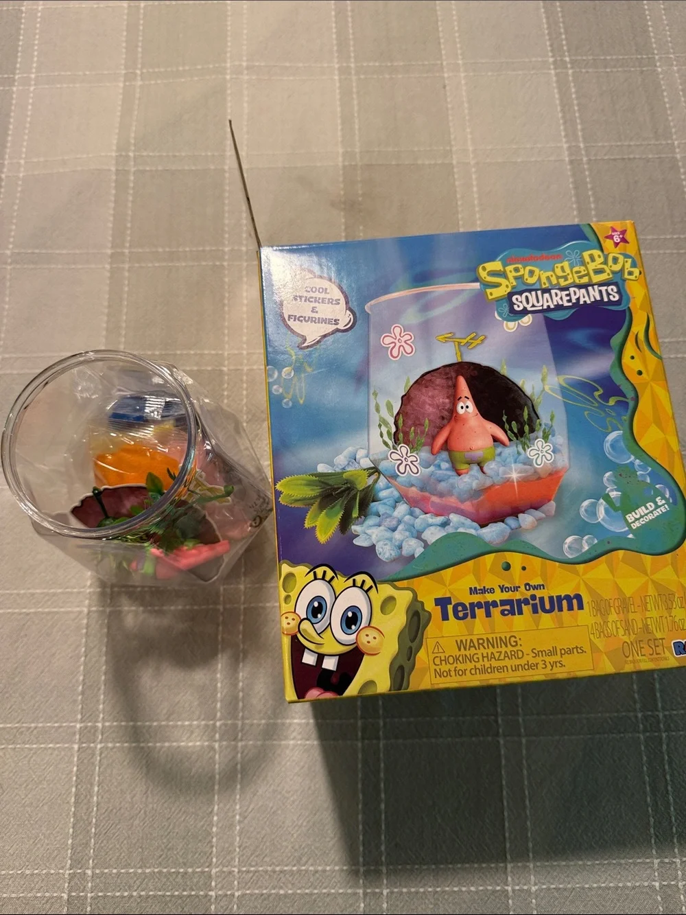 SpongeBob SquarePants Make Your Own Terrarium - Pink & Orange
